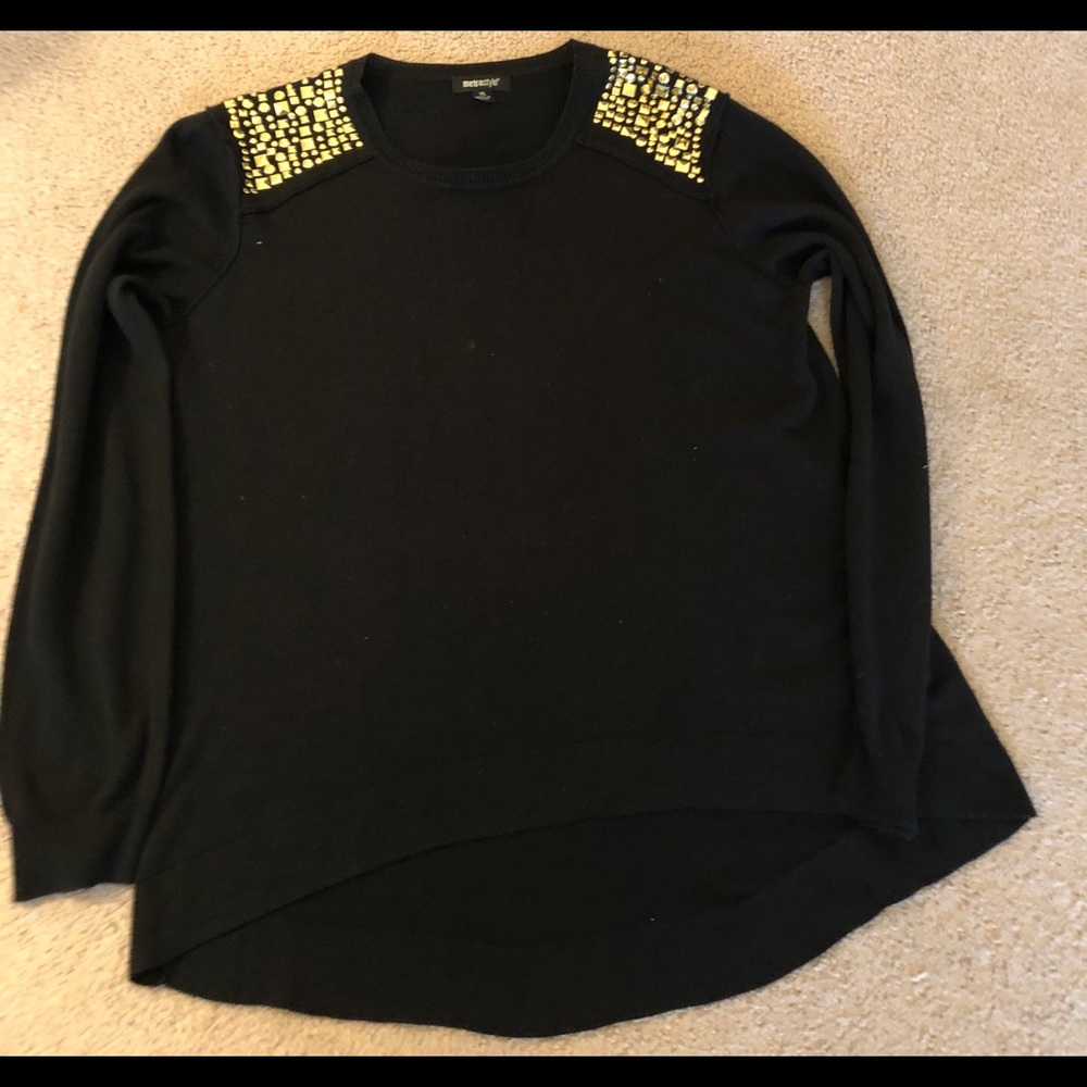 Metro style hi low sweater